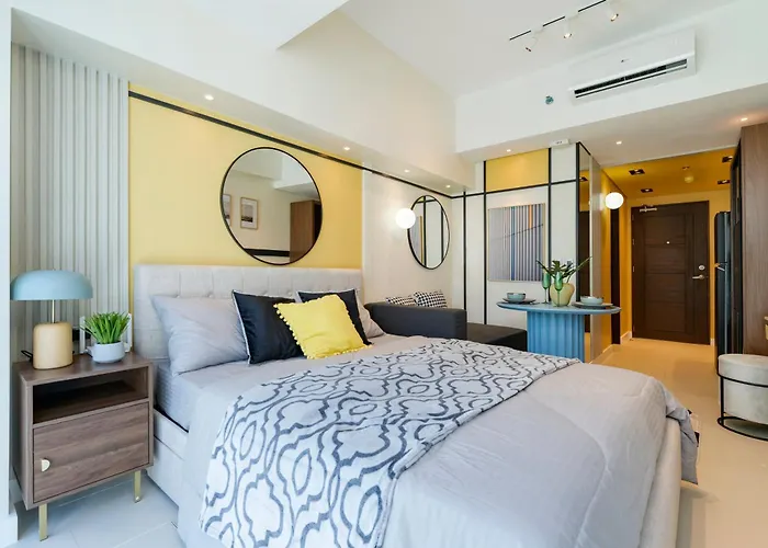 The Amber At 38th Park Avenue It Park - Walk To Ayala And Cafes With Fast Wifi
