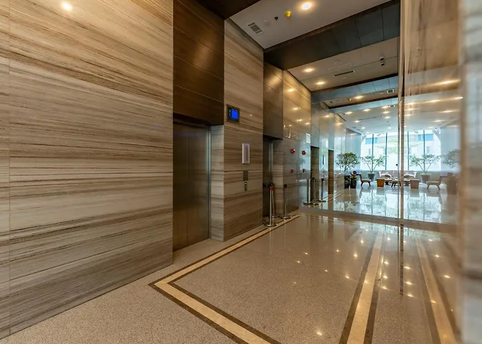 The Amber At 38th Park Avenue It Park - Walk To Ayala And Cafes With Fast Wifi