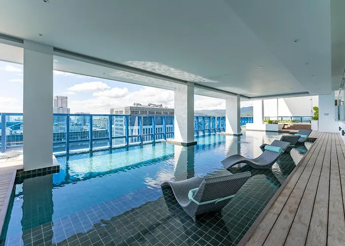 Aparthotel The Amber At 38th Park Avenue It Park - Walk To Ayala And Cafes With Fast Wifi